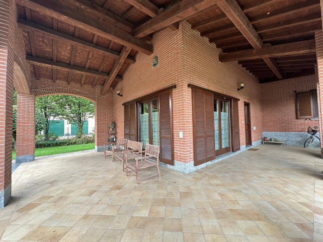 Villa in vendita a Roncaro