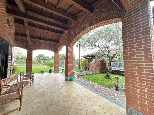 Villa in vendita a Roncaro
