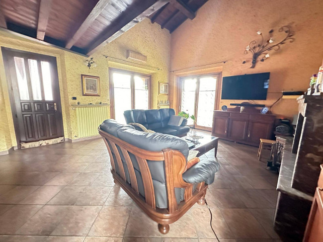 Villa in vendita a Roncaro