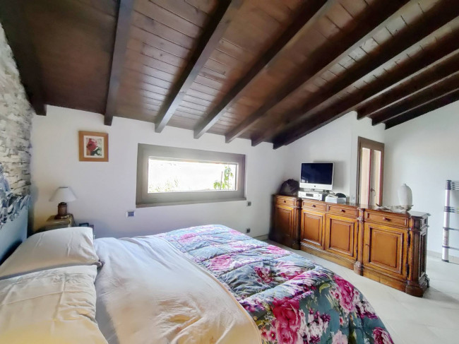 Casa singola in vendita a Laveno-Mombello