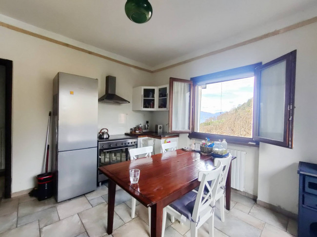 Casa singola in vendita a Laveno-Mombello