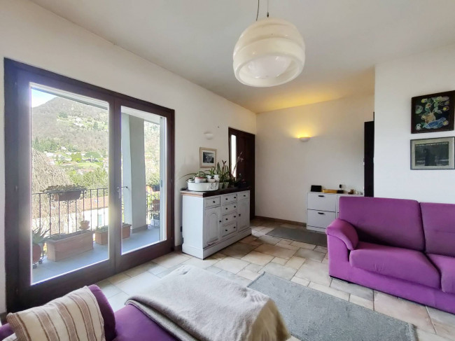 Casa singola in vendita a Laveno-Mombello