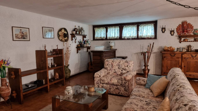 Villa in vendita a Rosate