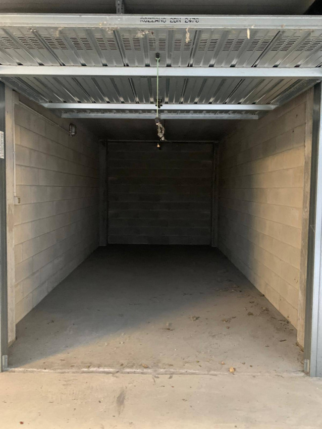 Box o garage in vendita a Rozzano