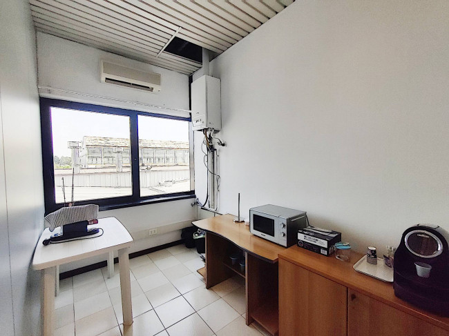 Studio/Ufficio in affitto a Opera