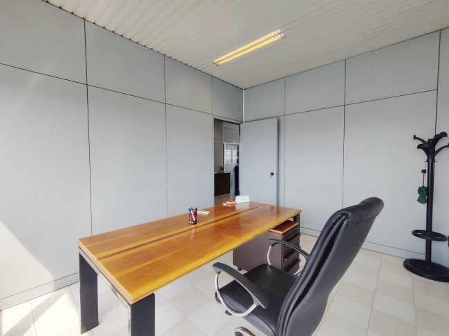 Studio/Ufficio in affitto a Opera