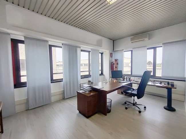 Studio/Ufficio in affitto a Opera