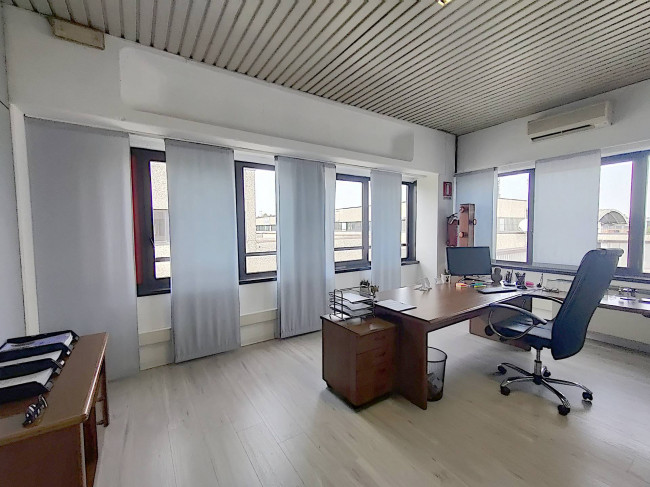 Studio/Ufficio in affitto a Opera
