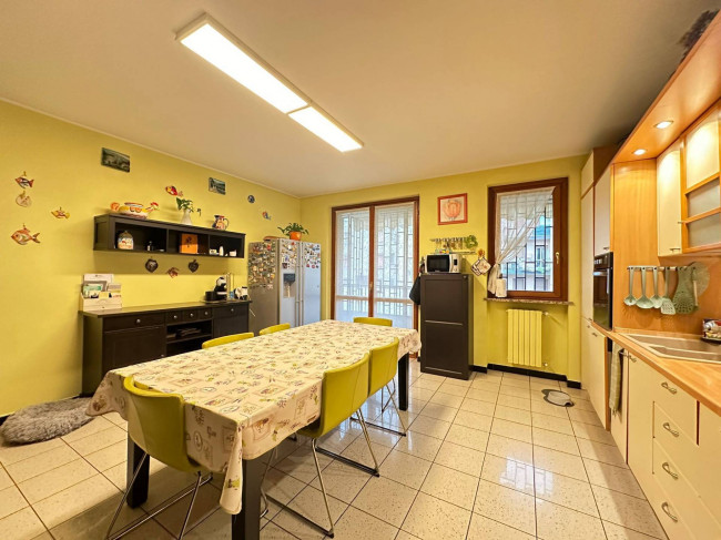 Appartamento in vendita a Corsico