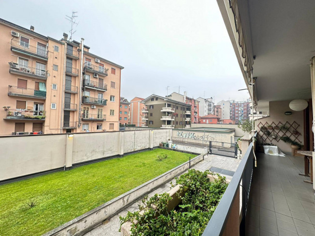 Appartamento in vendita a Corsico