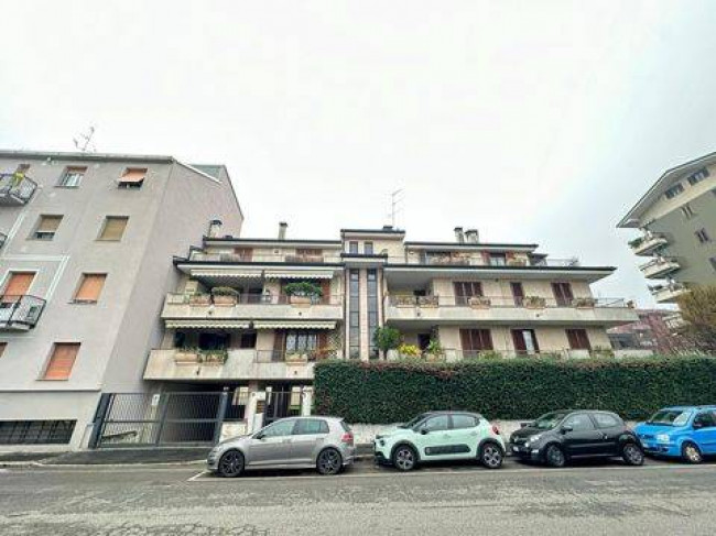Appartamento in vendita a Corsico