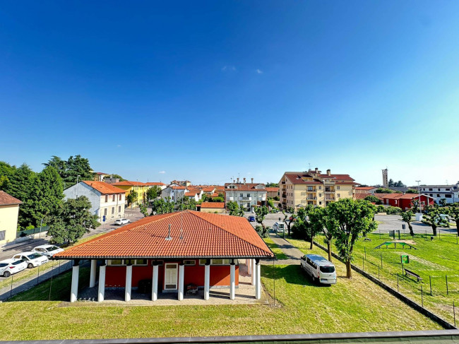 Appartamento in vendita a Bareggio
