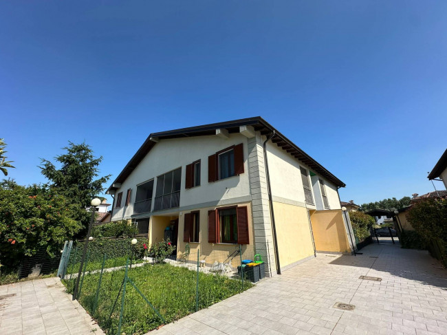 Appartamento in vendita a Roncaro