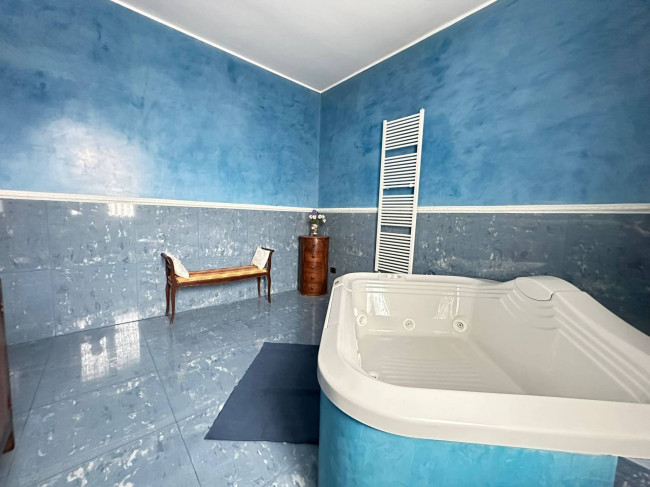 Villa in vendita a Locate di Triulzi