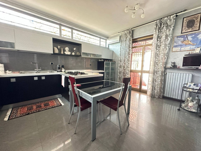 Villa in vendita a Locate di Triulzi