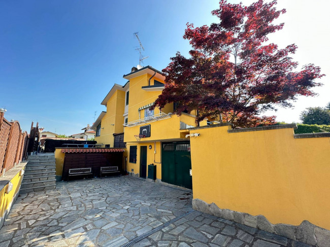 Villa in vendita a Calvignasco