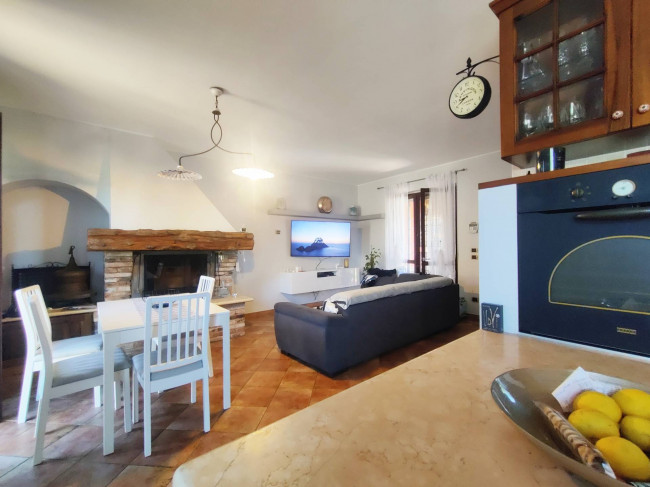 Villette a schiera in vendita a Rognano