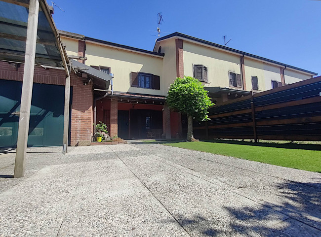 Villette a schiera in vendita a Rognano