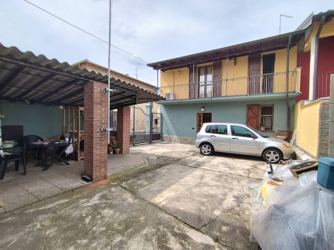 Casa singola in vendita a Bornasco