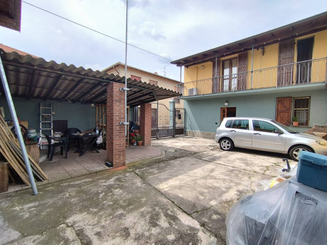 Casa singola in vendita a Bornasco