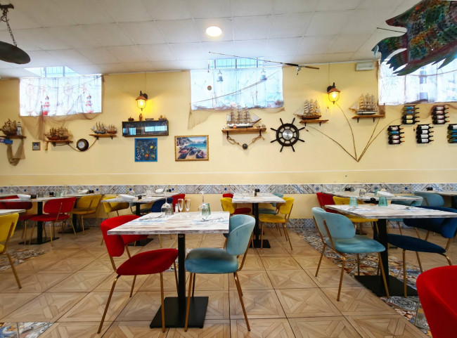 Attività commerciale in vendita a Melegnano