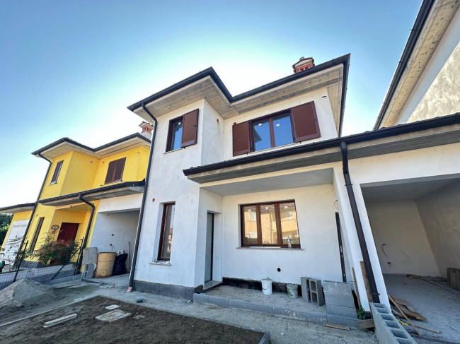 Villette a schiera in vendita a Roncaro