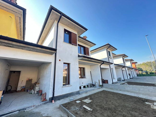 Villette a schiera in vendita a Roncaro
