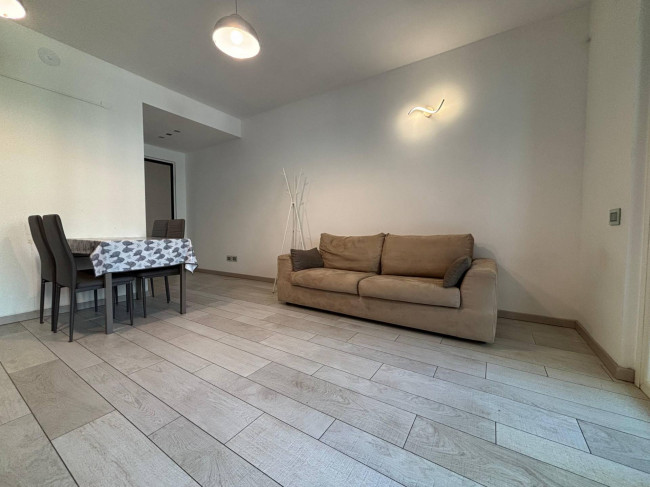 Appartamento in affitto a Rozzano