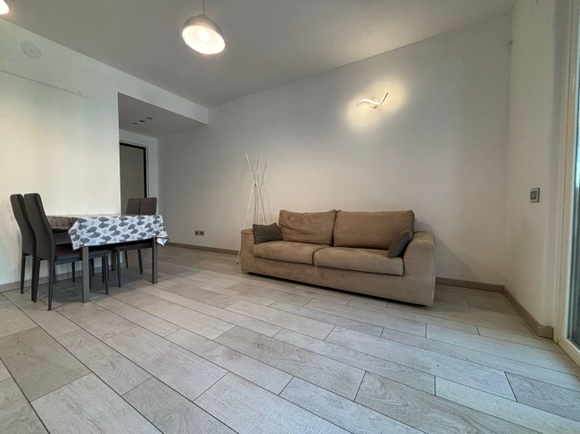 Appartamento in affitto a Rozzano