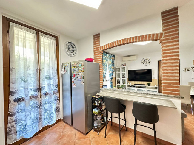 Appartamento in vendita a Lardirago