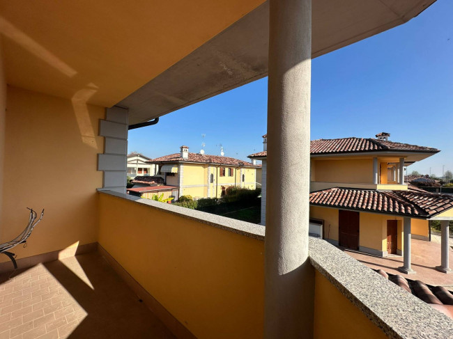 Villa in vendita a Roncaro