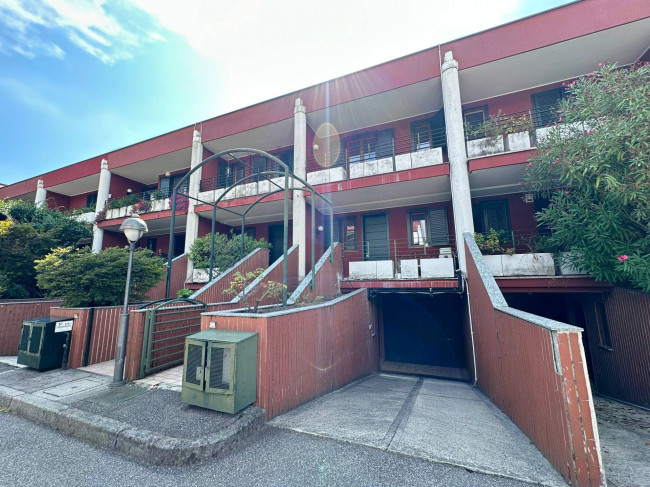 Villette a schiera in vendita a Opera