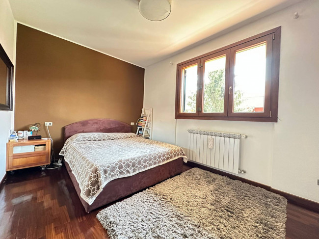 Villette a schiera in vendita a Opera