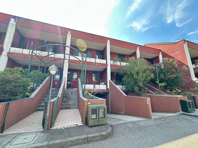 Villette a schiera in vendita a Opera