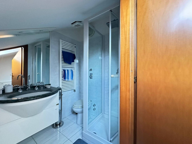 Villette a schiera in vendita a Opera