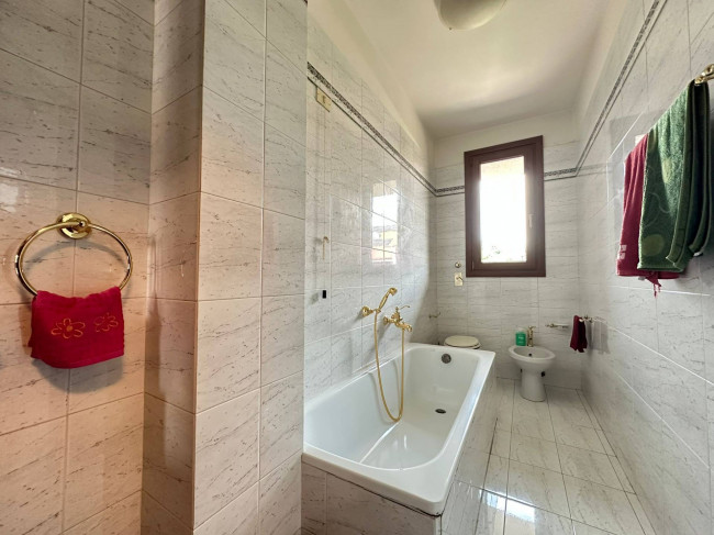 Villette a schiera in vendita a Opera