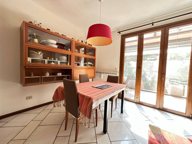 Villette a schiera in vendita a Opera