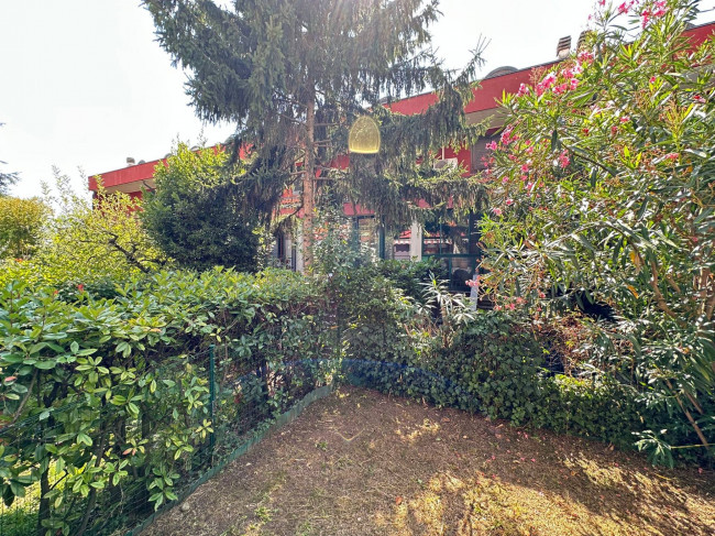 Villette a schiera in vendita a Opera