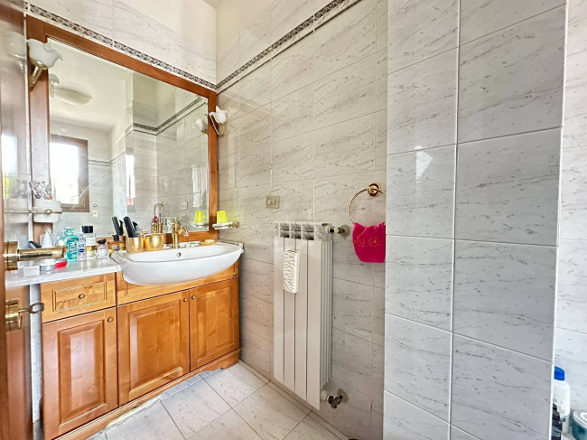 Villette a schiera in vendita a Opera