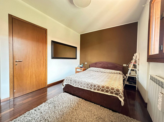 Villette a schiera in vendita a Opera