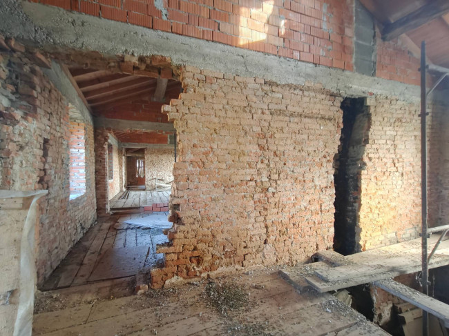 Rustico in vendita a Bornasco