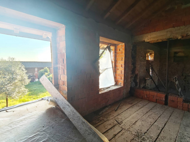 Rustico in vendita a Bornasco