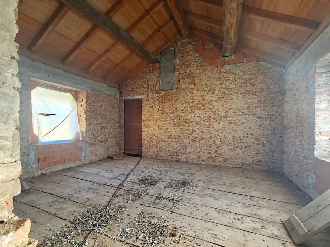 Rustico in vendita a Bornasco