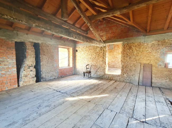 Rustico in vendita a Bornasco