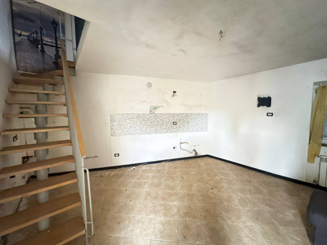 Appartamento in vendita a Vellezzo Bellini