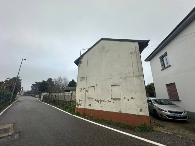 Appartamento in vendita a Vellezzo Bellini