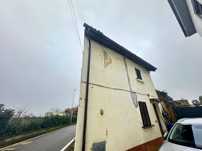 Appartamento in vendita a Vellezzo Bellini