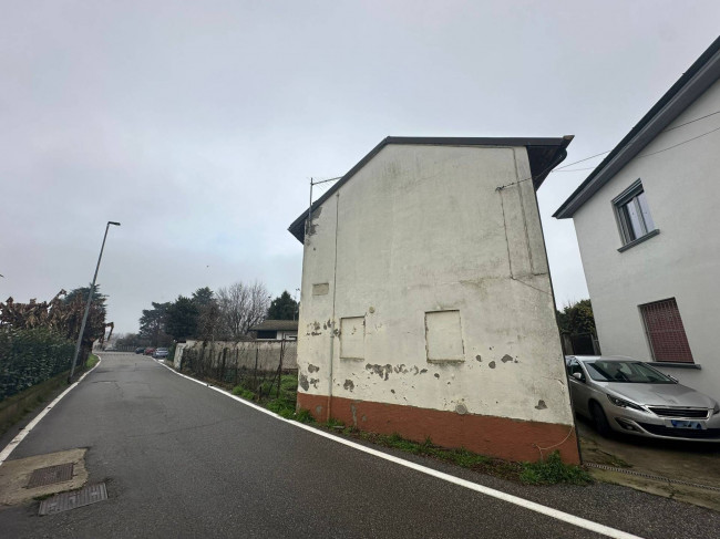 Appartamento in vendita a Vellezzo Bellini