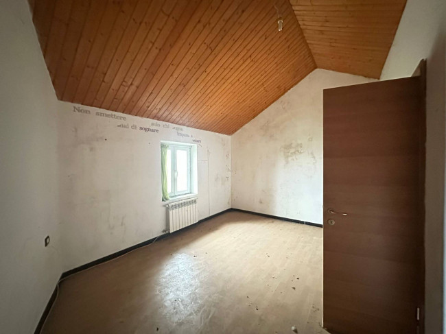 Appartamento in vendita a Vellezzo Bellini