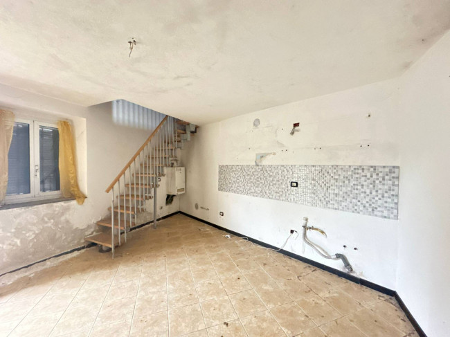 Appartamento in vendita a Vellezzo Bellini